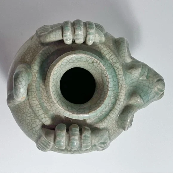 Antique THAILAND CELADON ELEPHANT Pottery Vessel / SAWANKHALOK KILN / Craquelure